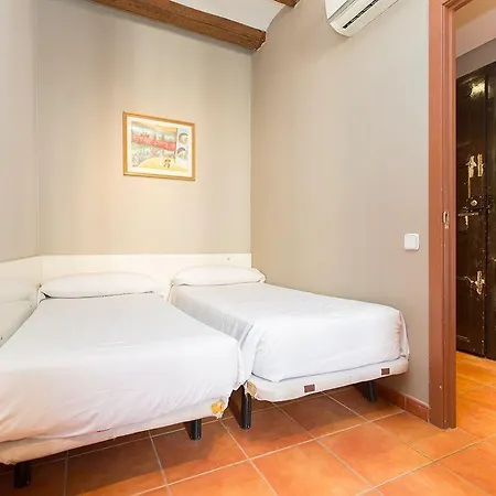 Apartment Ainb Raval Hospital